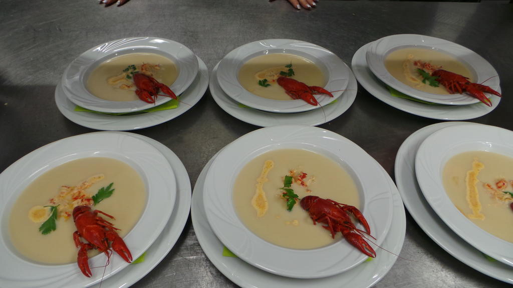 Rhoenblick Landhotel - Restaurant - Countrypub Petersberg  Zewnętrze zdjęcie