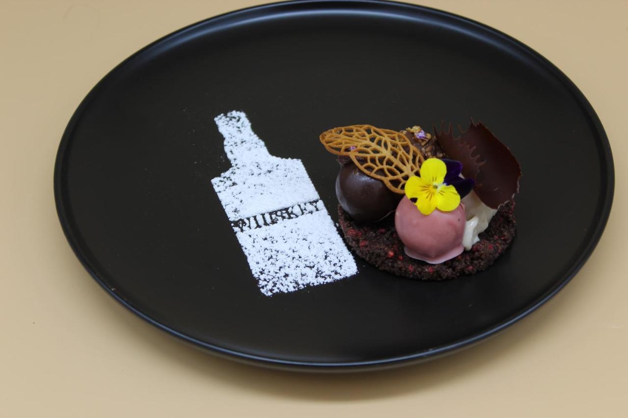 Rhoenblick Landhotel - Restaurant - Countrypub Petersberg  Zewnętrze zdjęcie