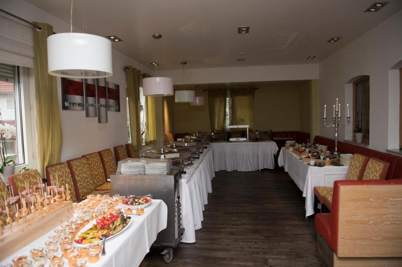 Rhoenblick Landhotel - Restaurant - Countrypub Petersberg  Zewnętrze zdjęcie